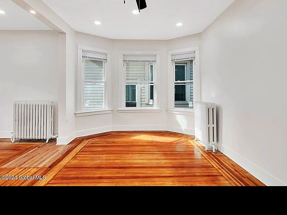 3rd image of 315 Delaware Ave #2