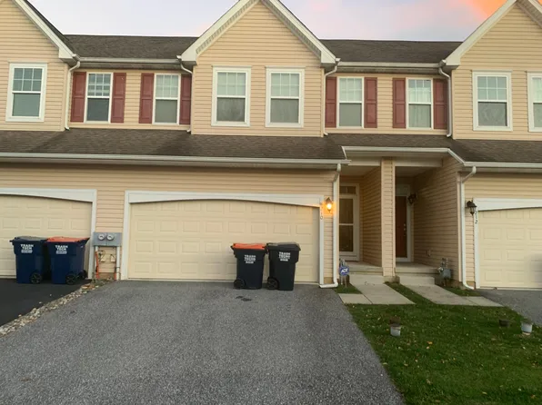 210 Mullen Dr, Avondale, PA 19311