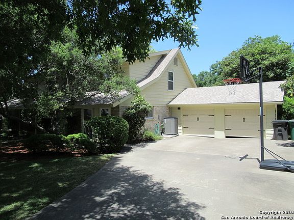 3rd image of 7414 Robin Rest Dr