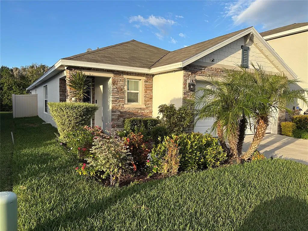 3 bed, 2.0 bath, 1516 sqft, $2,350 — Photo 4
