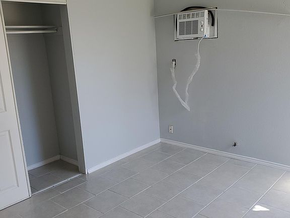 3rd image of 114 Allenhurst St