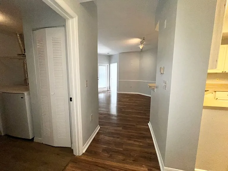 5554 Metrowest Blvd #4 — Photo 3