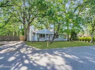 451 Manchester St, Toms River, NJ 08757