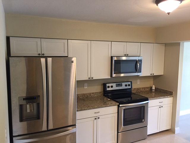 1st image of 323 Gordon Ave S #2