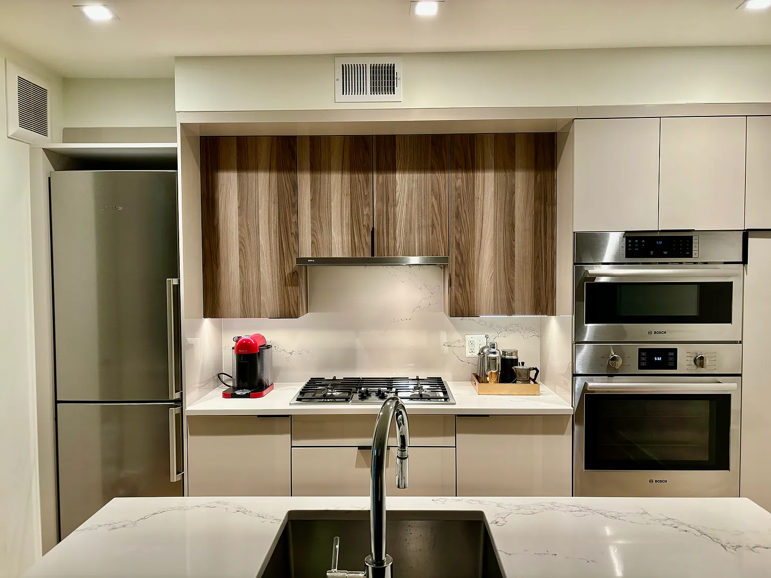 1 bed, 680 sqft, $3,200 — Photo 1