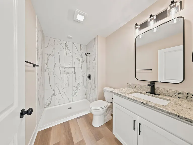 126 Luke Ct — Photo 22