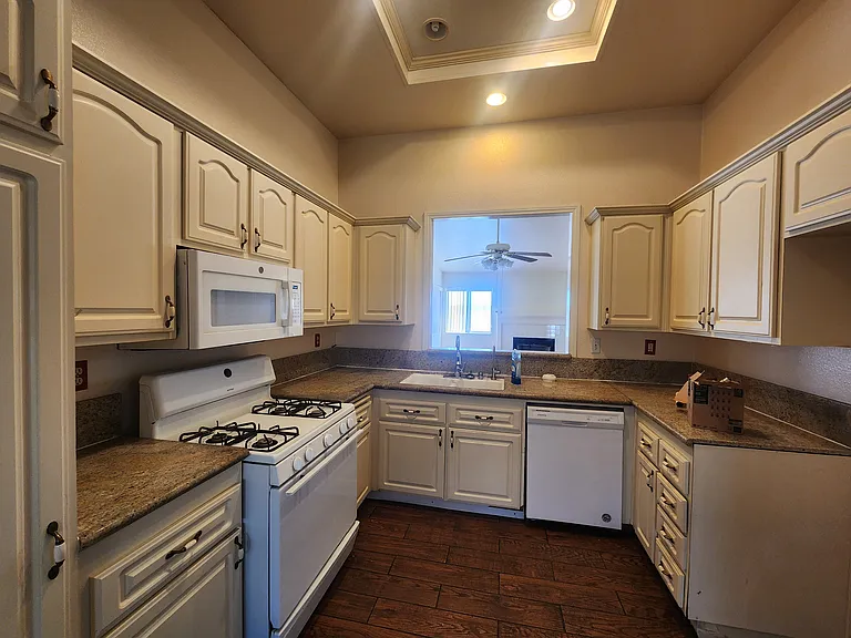 12735 Sundown Rd — Photo 13