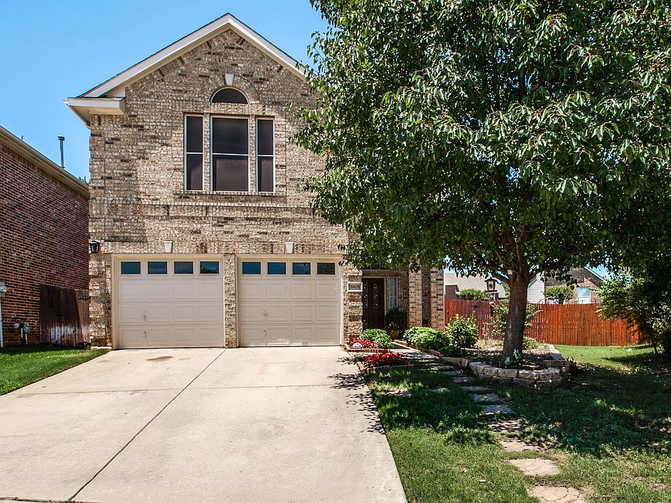 1st image of 3805 Crown Ct