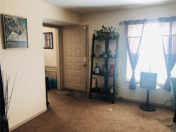 4th image of 6066 Oakbrook Ln