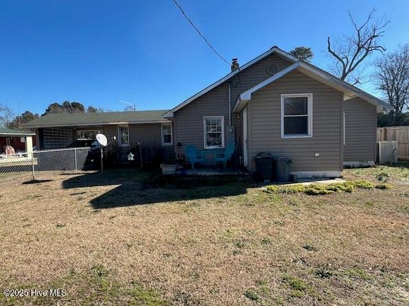 9281 Morgan Street, Laurel Hill, NC 28351