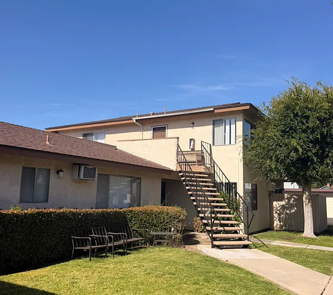 14702 Plaza Dr #A-D — Photo 1