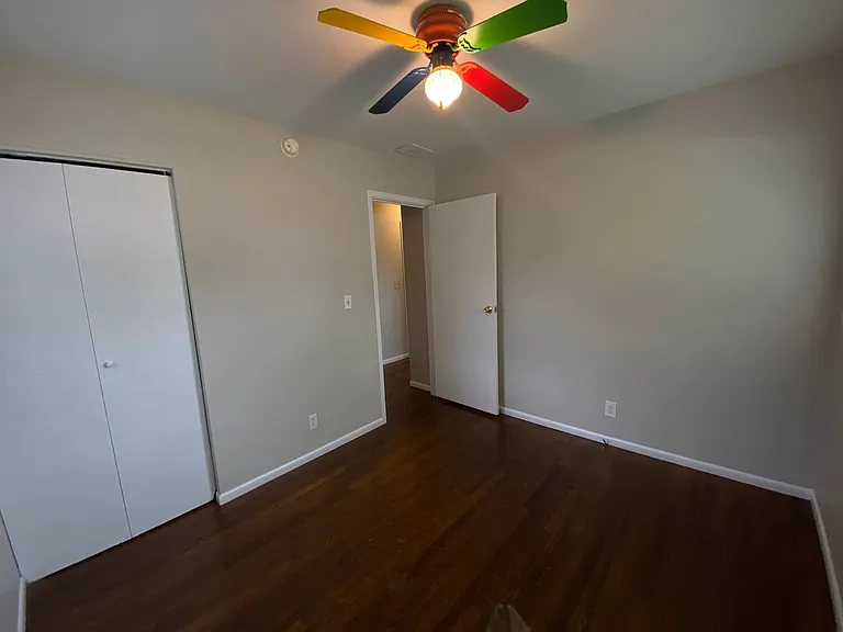 237 Vanderbilt Dr — Photo 13