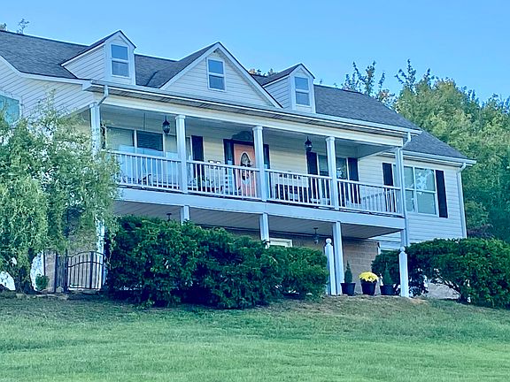 4th image of 795 Lone Mountain Dr