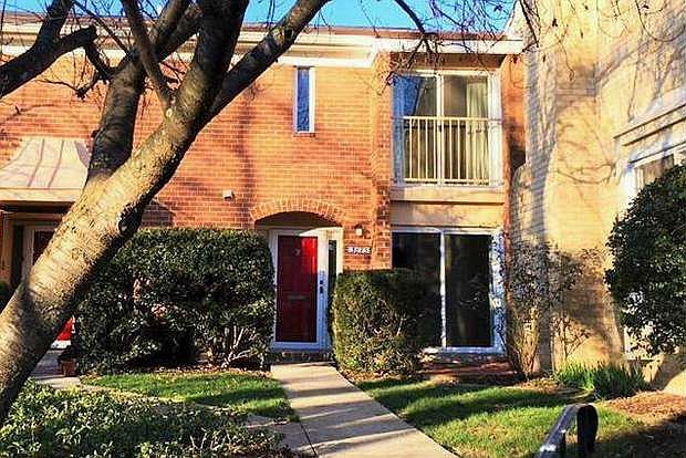 1st image of 3875 Persimmon Cir