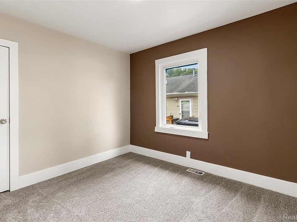 138 Mechanic St, photo 13