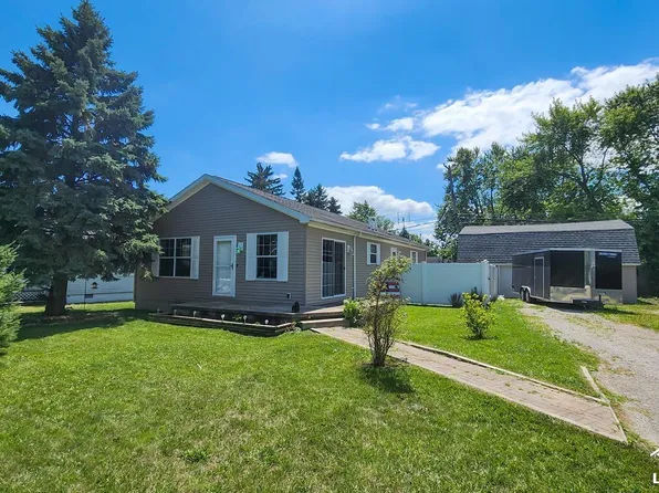 3060 Elmwood St, Monroe, MI 48162