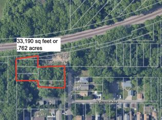 993 Kennard St N, Saint Paul, MN 55106