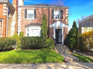 6029 N Bernard St, Chicago, IL 60659