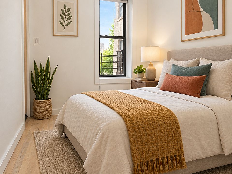 2nd image of 556 W 184th St APT 1E1
