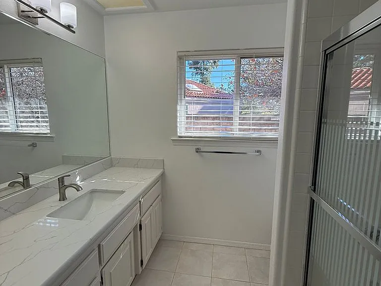 2441 Iron Ridge Ct — Photo 37