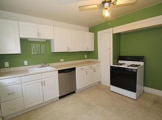 1510 E Beverly Rd, Shorewood, WI 53211