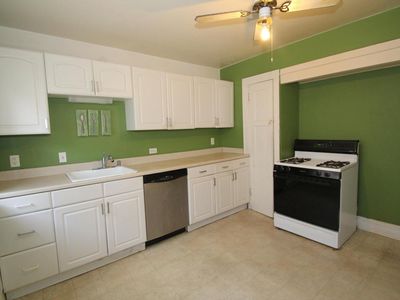 1510 E Beverly Rd, Shorewood, WI, 53211