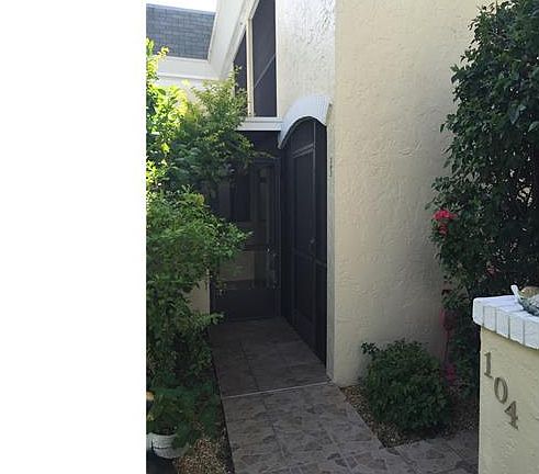 4th image of 103 E Greens Blvd