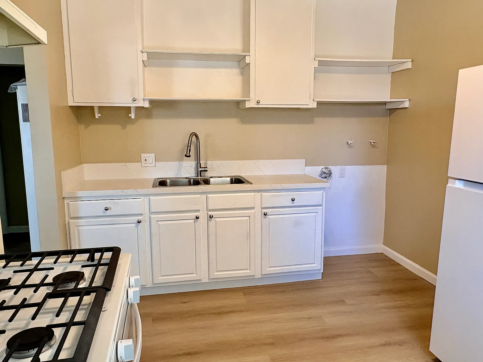 2 bed, 800 sqft, $2,100 — Photo 4