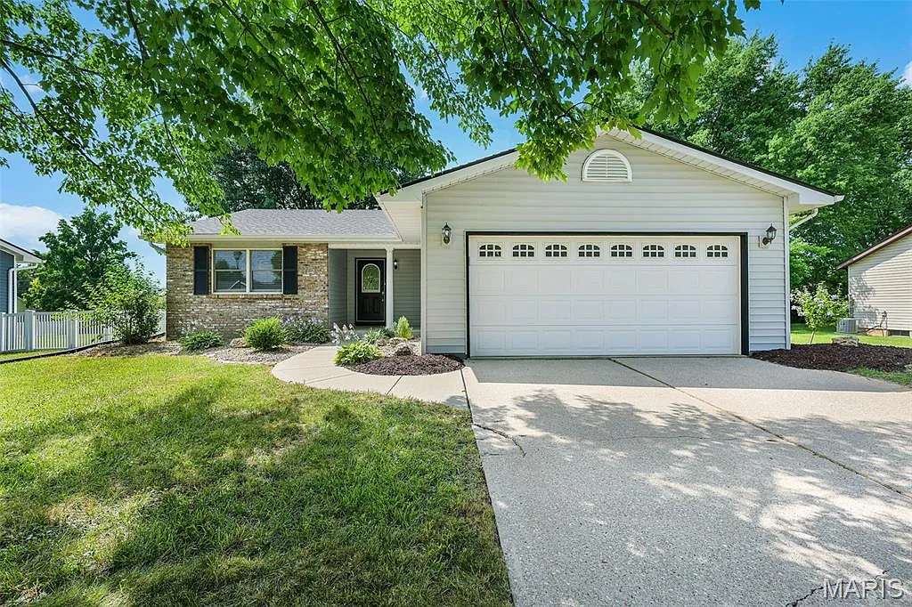 1016 Andra Dr photo 1
