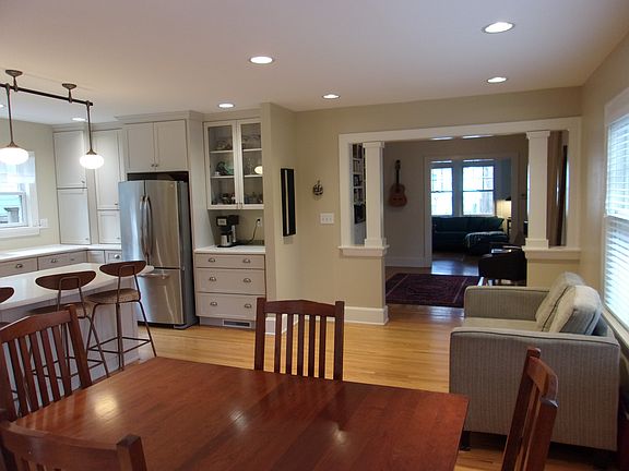2nd image of 3807 Aylesboro Ave
