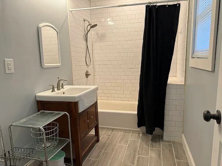 409 E Porter St — Photo 10