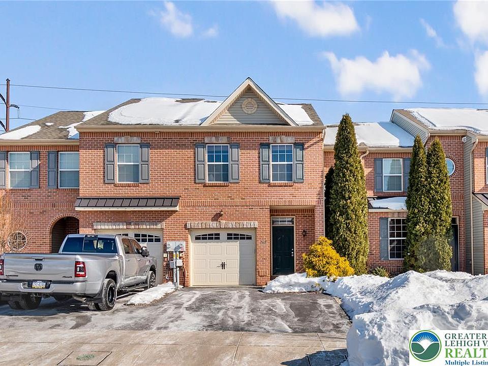1st image of 262 Milkweed Dr