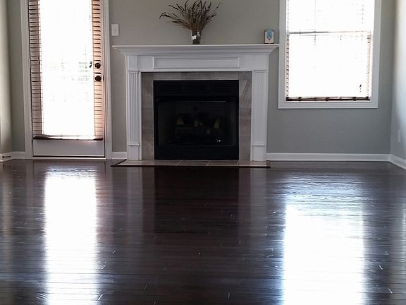 3rd image of 1600 Gramham Ln