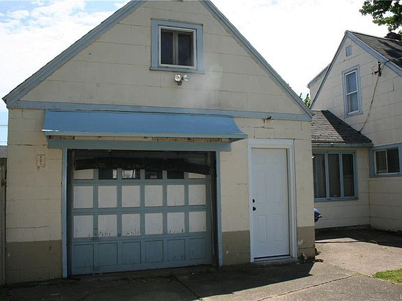 3rd image of 81 Stearns Ave