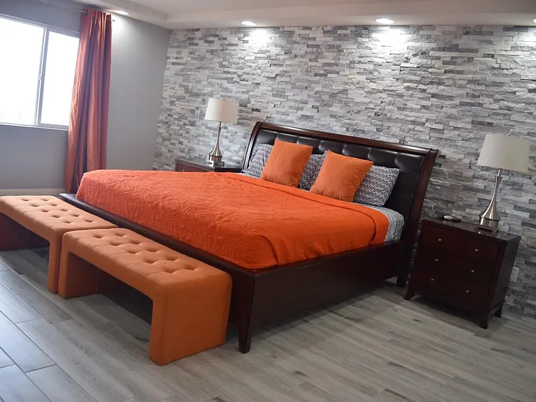 Master w private bath and soaking tub - 3rd floor with nice views