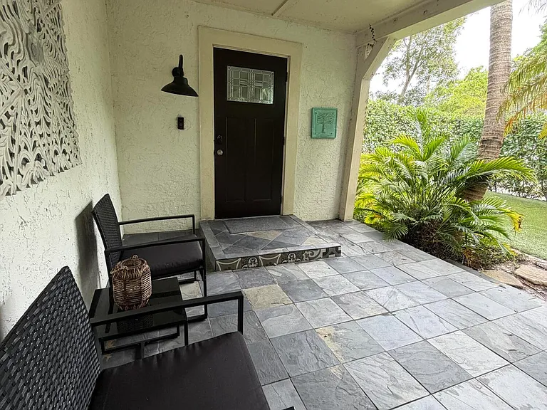 515 Ardmore Rd — Photo 7