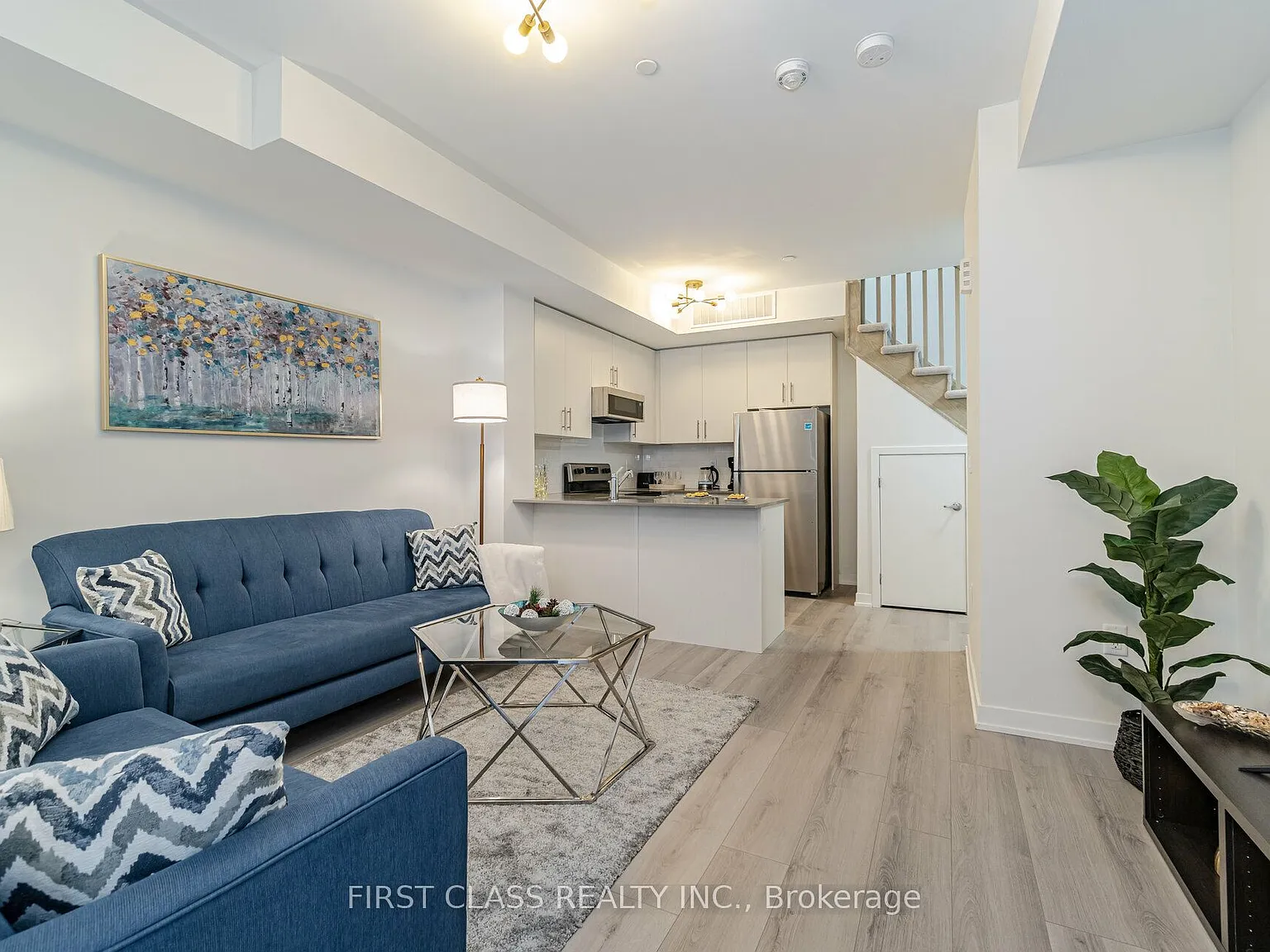 2 bed, $2,700 — Photo 4