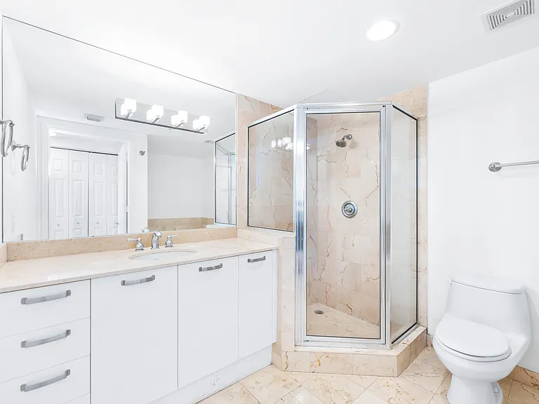 2030 S Douglas Rd #807 — Photo 7