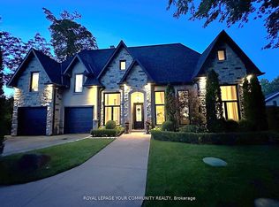 378 Old Bloomington Rd, Aurora, ON L4G0M2