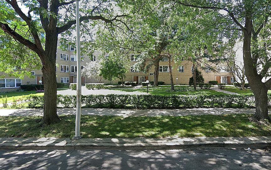 1st image of 1920 W Granville Ave
