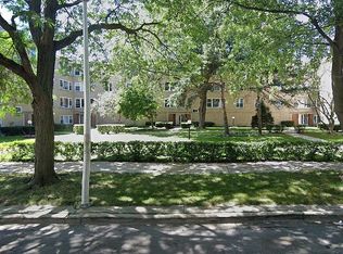 1920 W Granville Ave, Chicago, IL 60660