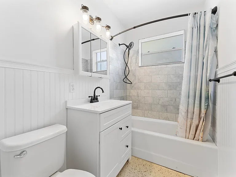 331 Winters St — Photo 20