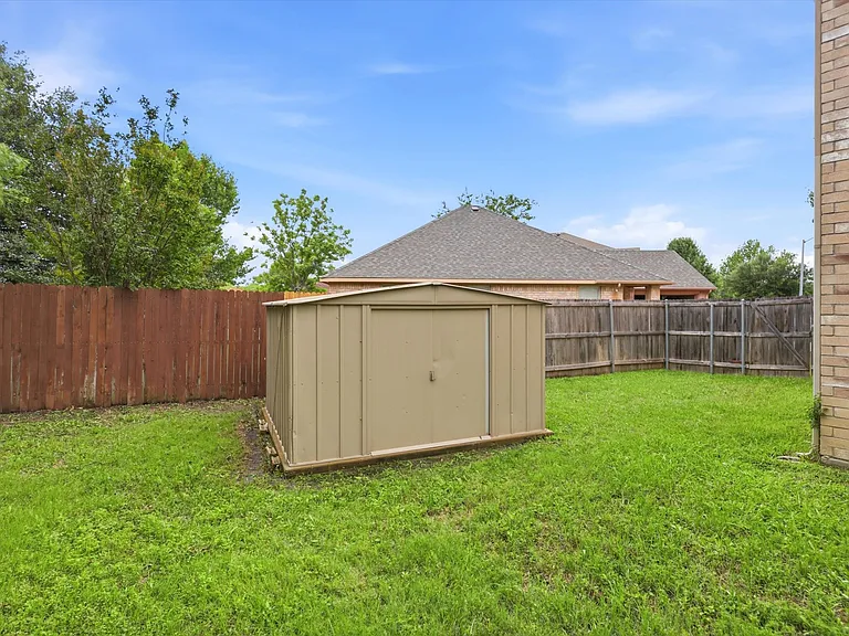1356 N Cozumel St — Photo 22