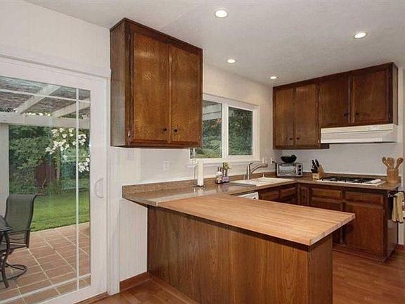 5th image of 3009 Great Falls Way