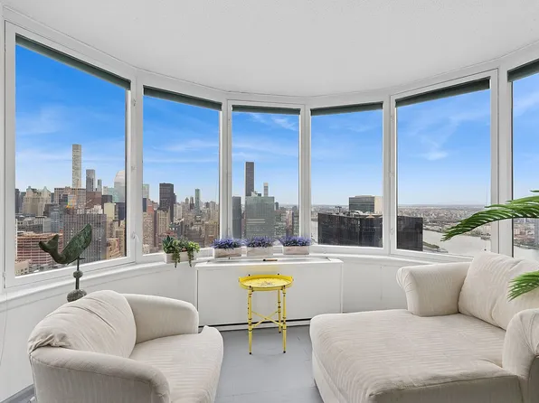 330 E 38th St APT 56H, New York, NY 10016