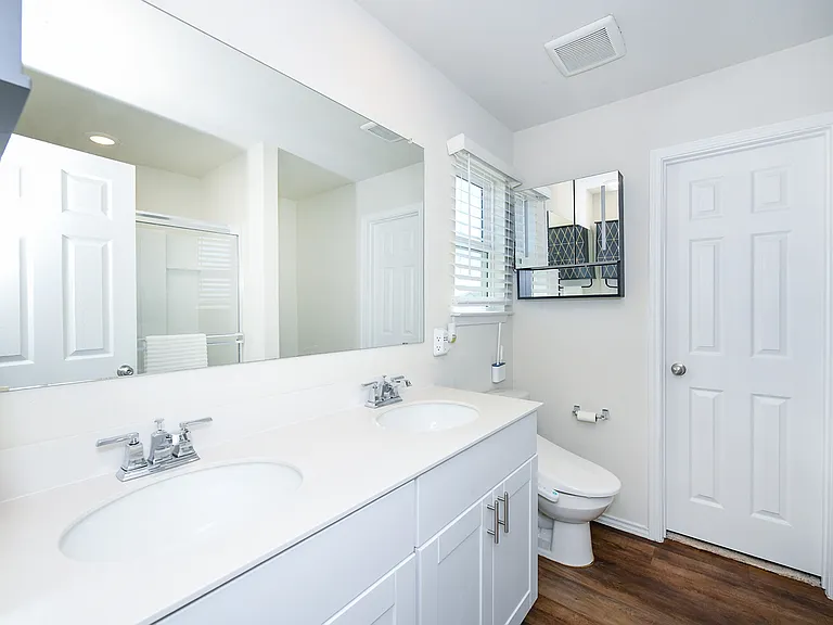 809 Beacon Hts — Photo 8
