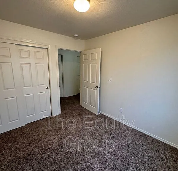 1915 Bella Oaks Dr — Photo 16