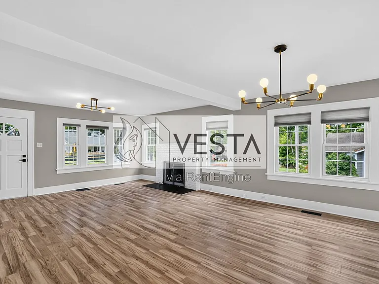 535 Fairview Rd — Photo 9