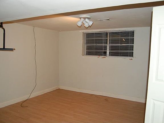 4th image of 3412 Pin Oak Cir