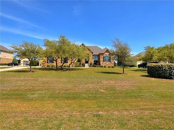 2nd image of 758 Bluff Woods Dr